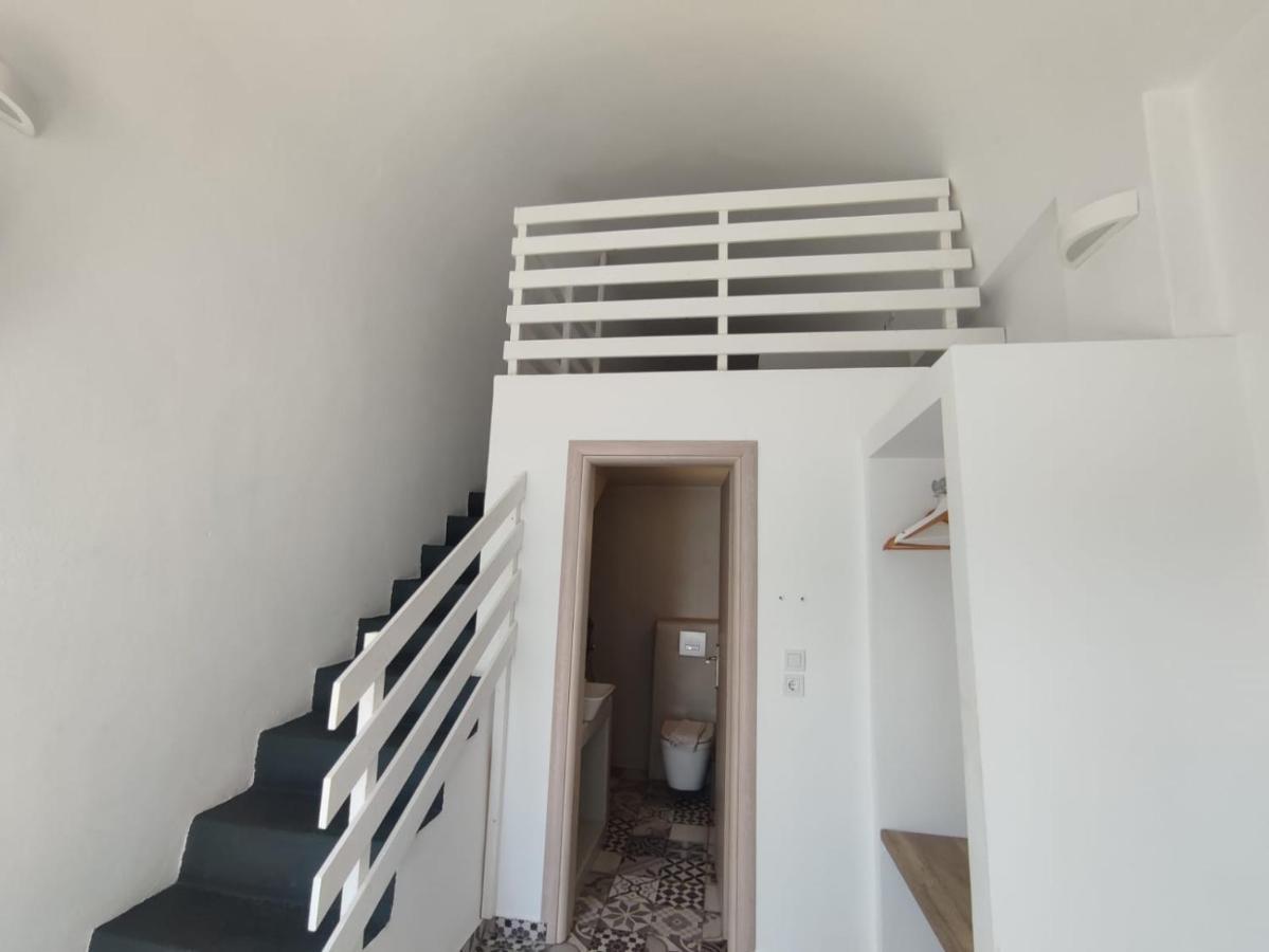Fira Exo Katikies- Urban Fira Apartment Bagian luar foto